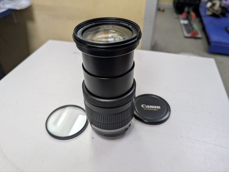 Купити Canon ef-s 18-200mm f/3.5-5.6 is Б/У