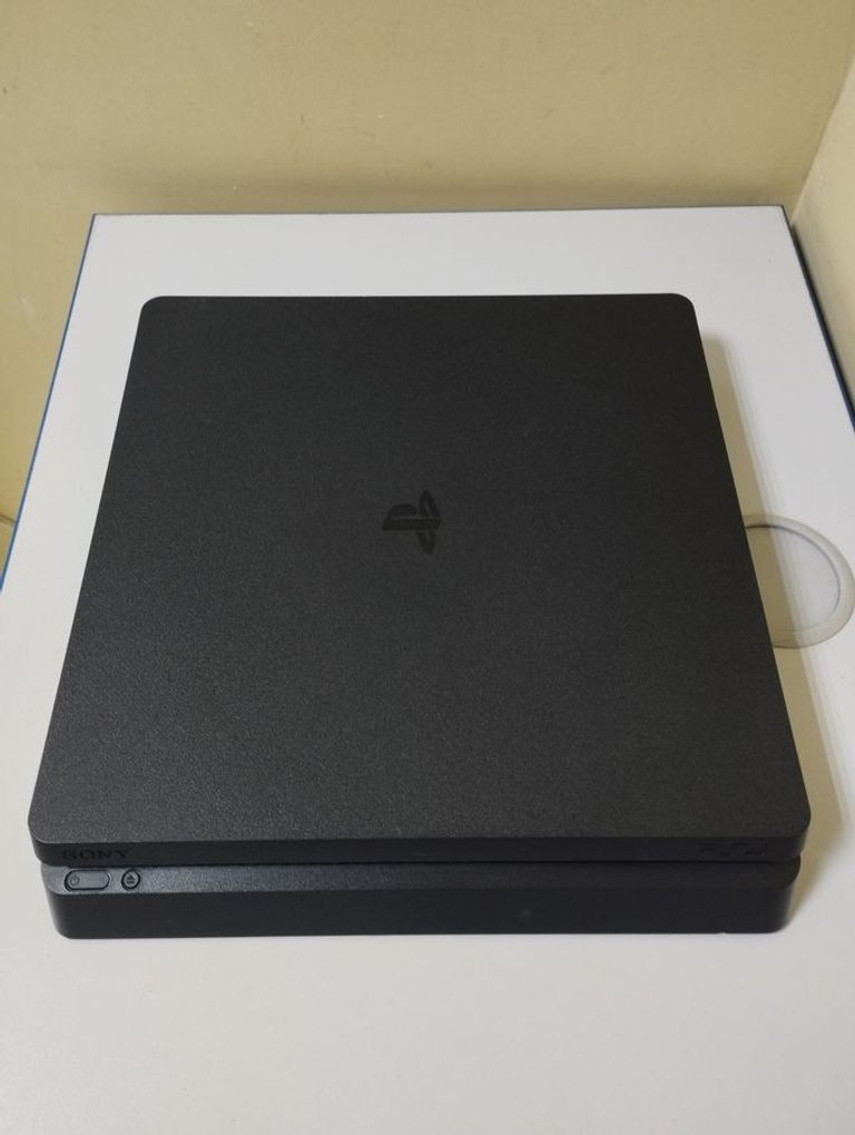 Оголошення  Sony PlayStation 4 Slim 1TB Black Б/У