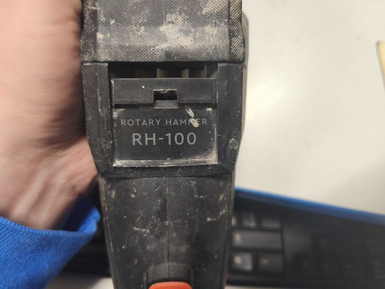 Дешево Dnipro-M rh-100 з ломбарду