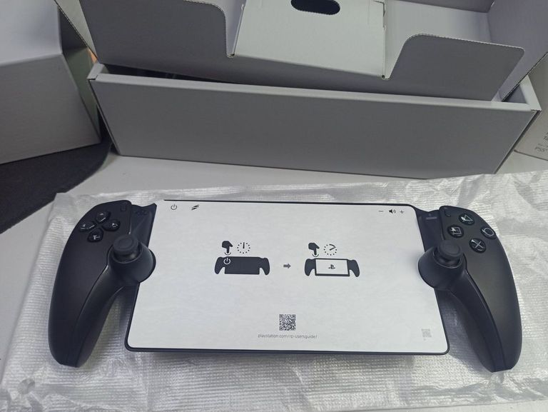 Купити Sony playstation portal remote player Б/У