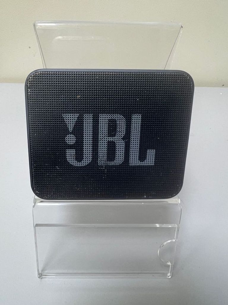 Купити Jbl go essential Б/У