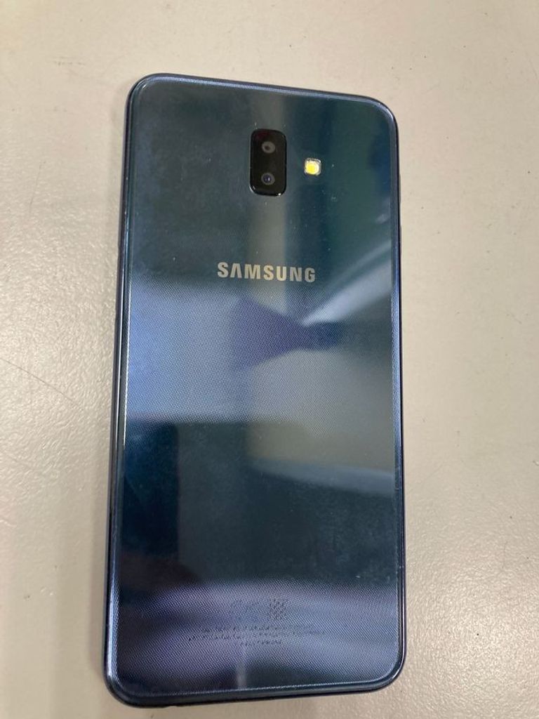 Объявление Samsung galaxy j6+ 3/32gb Б/У