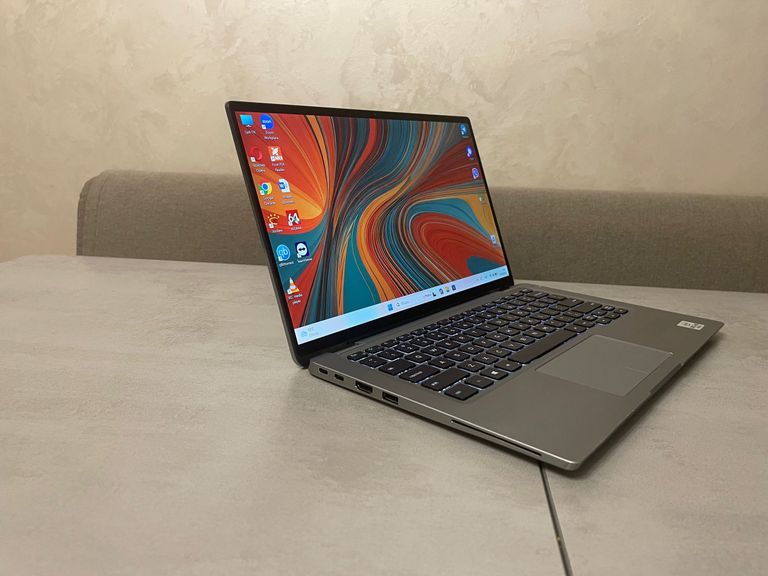 Дешиво Dell Latitude 9410, 14" FHD IPS сенсор, i7-10610U, 16GB, 512GB SSD, LTE с ломбарда