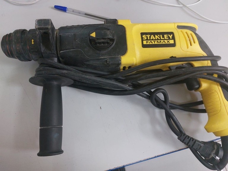 Купити Stanley SFMEH210K Б/У