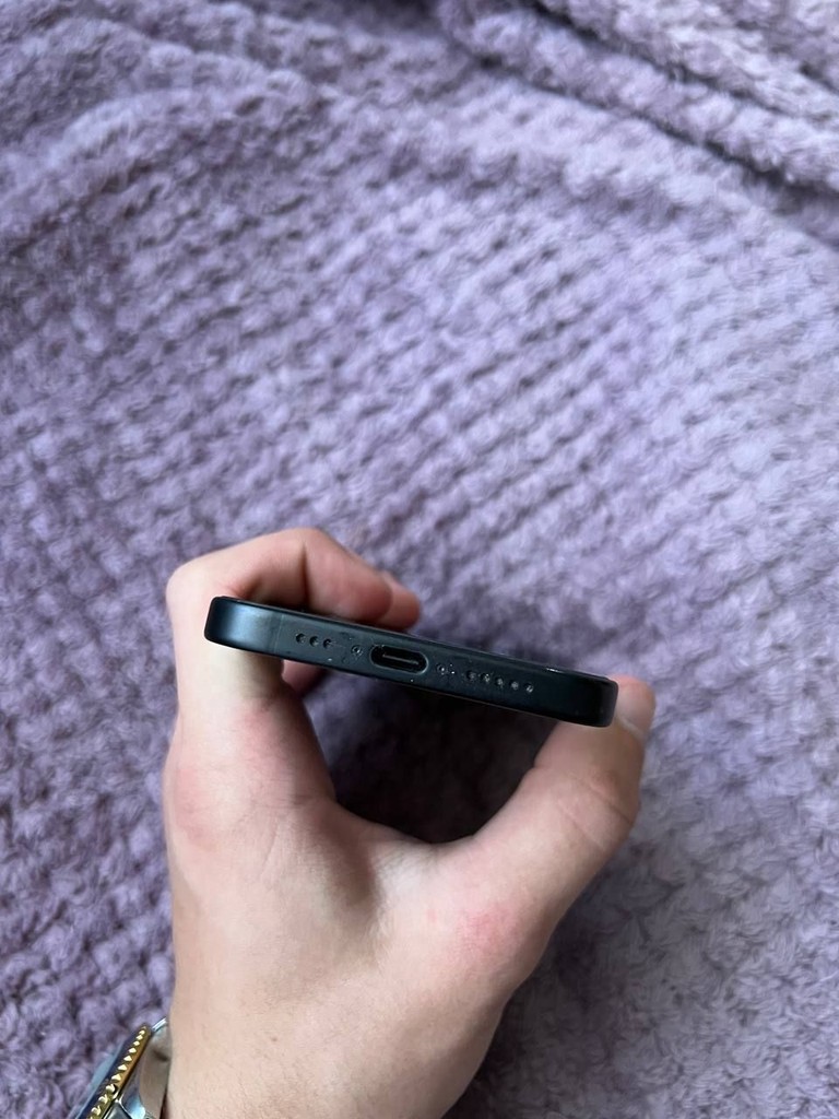 Дешиво Apple iPhone 15 128GB Black (MTP03) с ломбарда