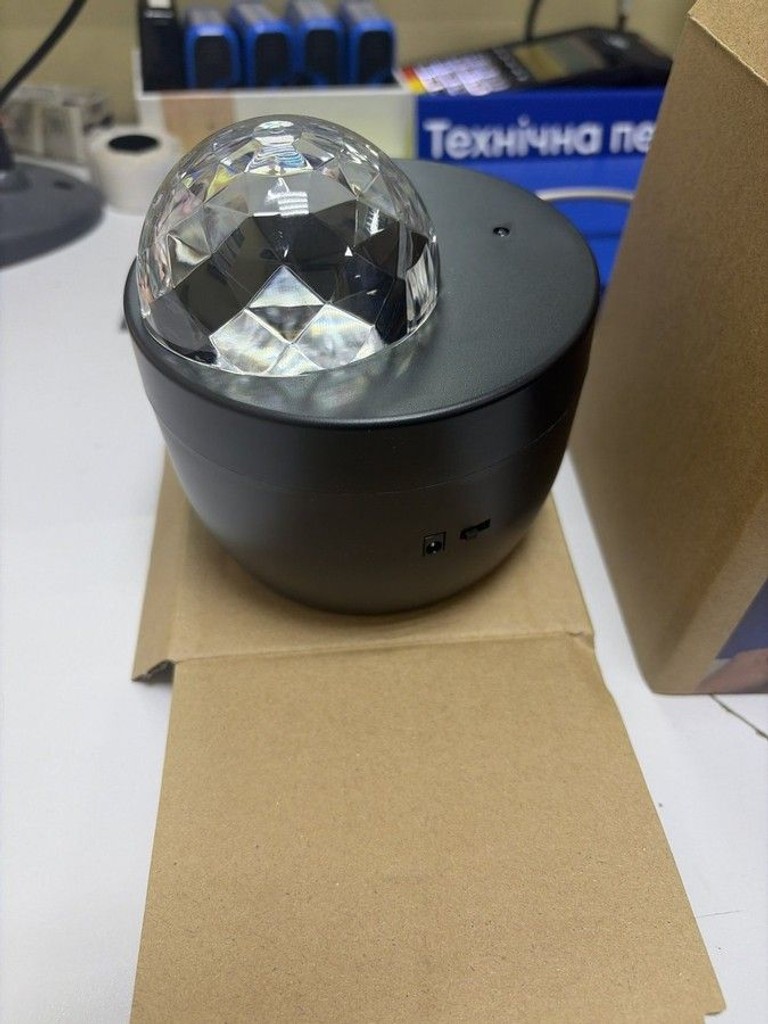 Купить Karlo galaxy projector Б/У