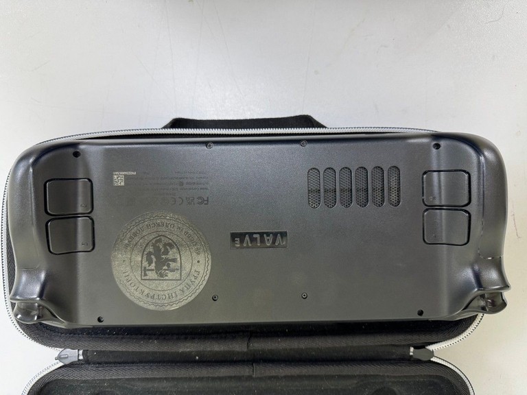 Дешиво Valve Steam Deck OLED 512 GB с ломбарда