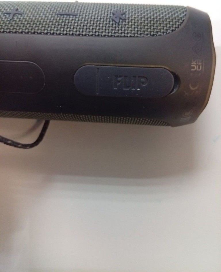 Оголошення Jbl flip essential 2 Б/У