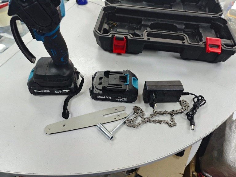 Makita Копія 2акб зп набір Код:01-200957087. Зображення 6