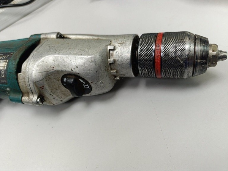 Дешево Makita DP4011 з ломбарду