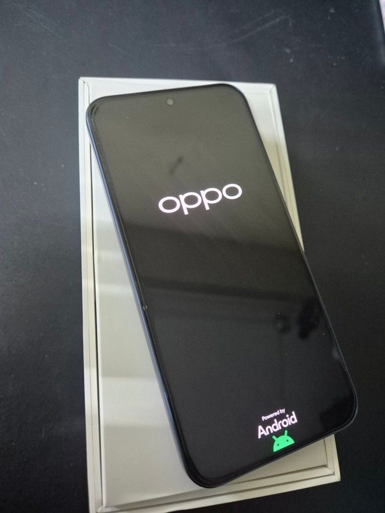 Дешиво Oppo a6 pro 4g 8/256gb с ломбарда