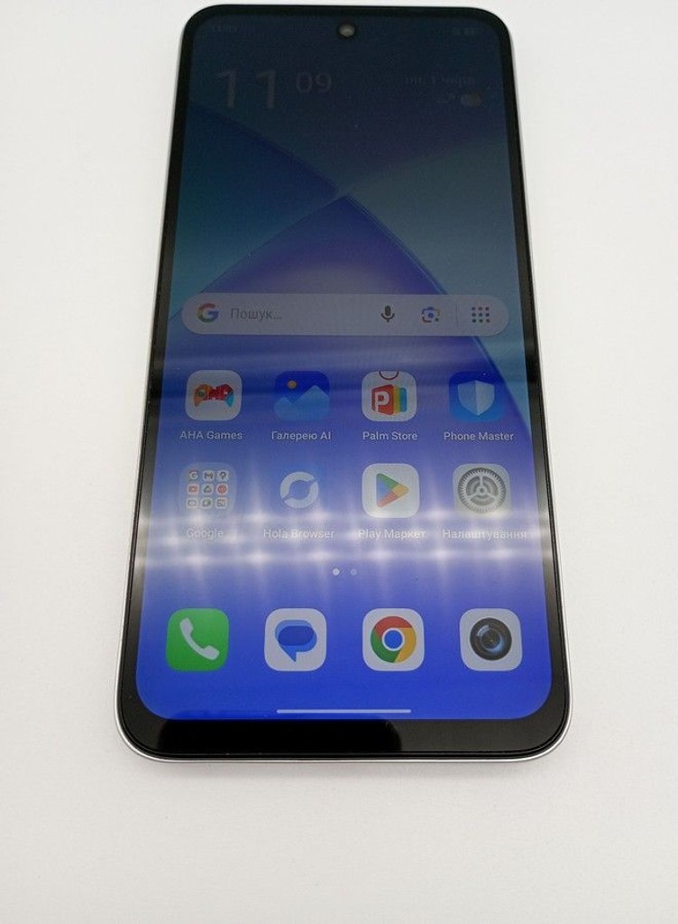 Купити Infinix smart 10 4/128gb Б/У
