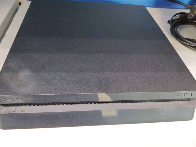 Дешево Sony PlayStation 4 Slim 1TB Black з ломбарду