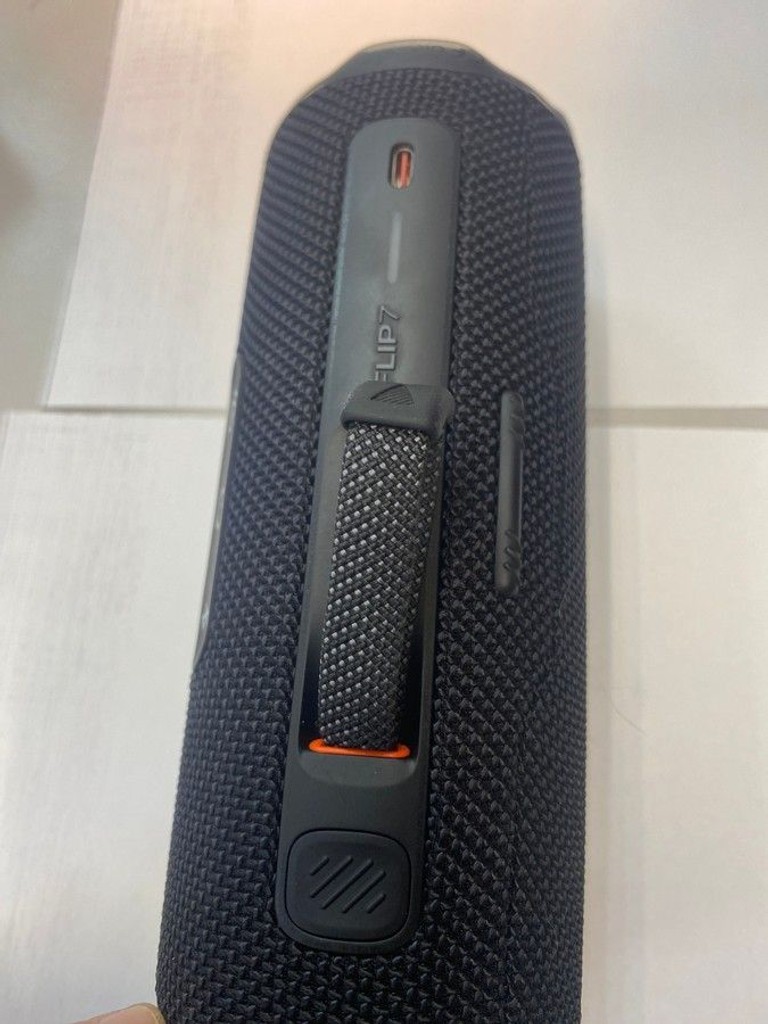 Дешево Jbl flip 7 з ломбарду