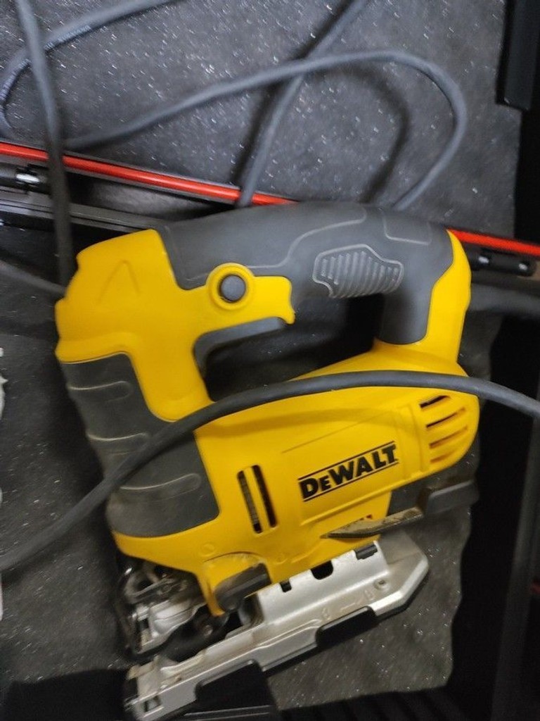 Дешево Dewalt DWE349 з ломбарду
