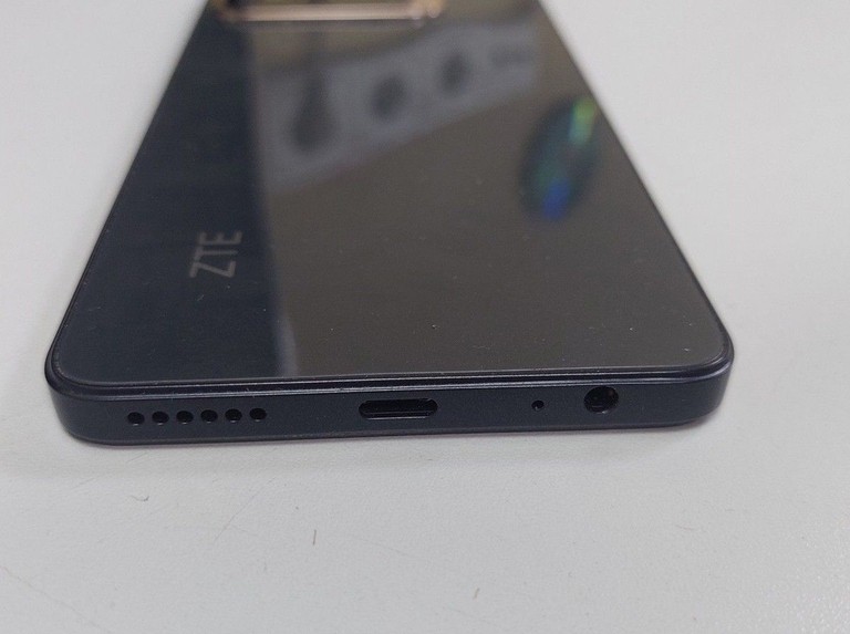 Распродажа Zte blade a56 4/128gb, продавец Техноскарб