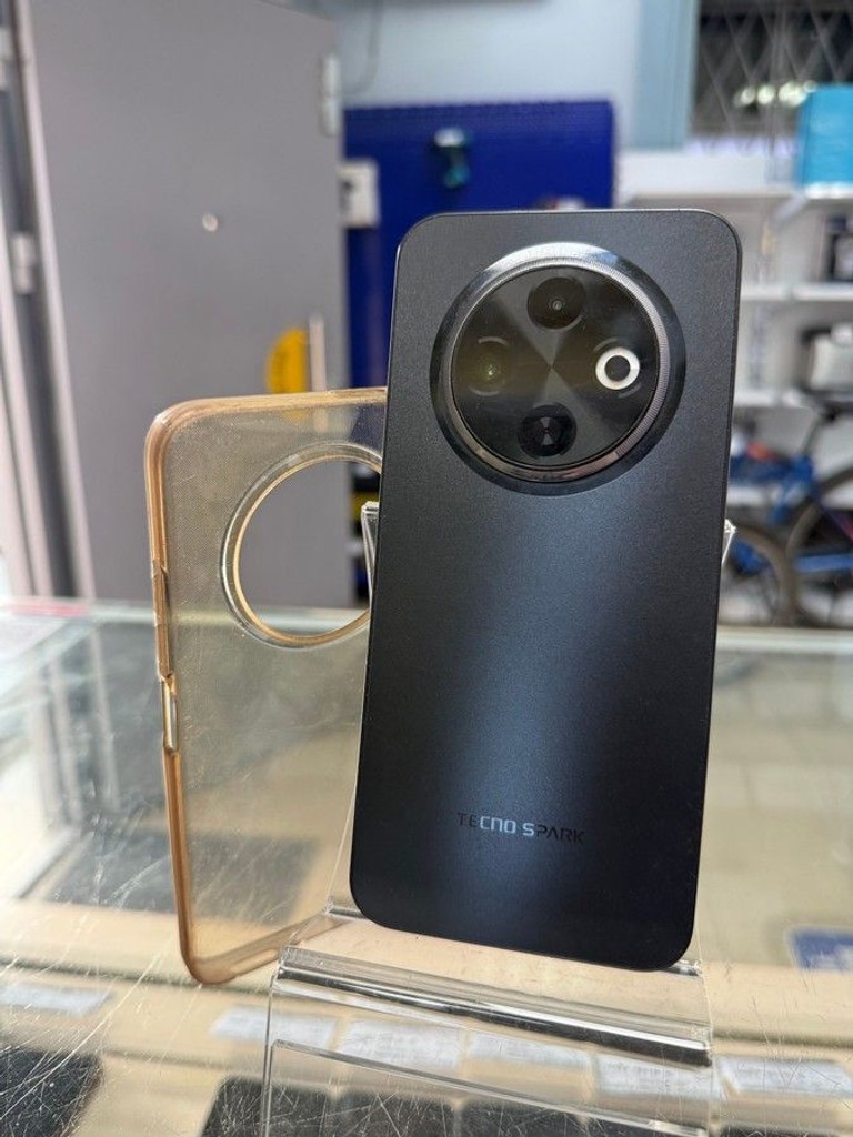 Дешево Tecno spark 30c kl5n 4/128gb з ломбарду