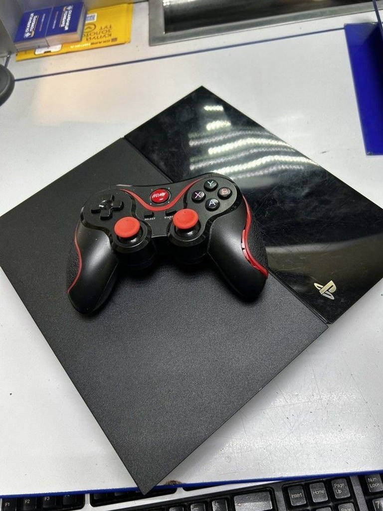 Купити Sony playstation 4 500gb Б/У