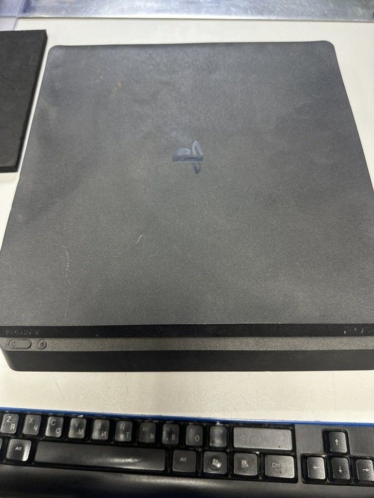 Купити Sony PlayStation 4 Slim 1TB Black Б/У