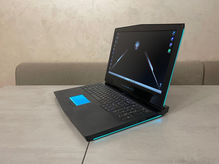 Оголошення Dell Alienware 17 R4, 17,3"  Б/У
