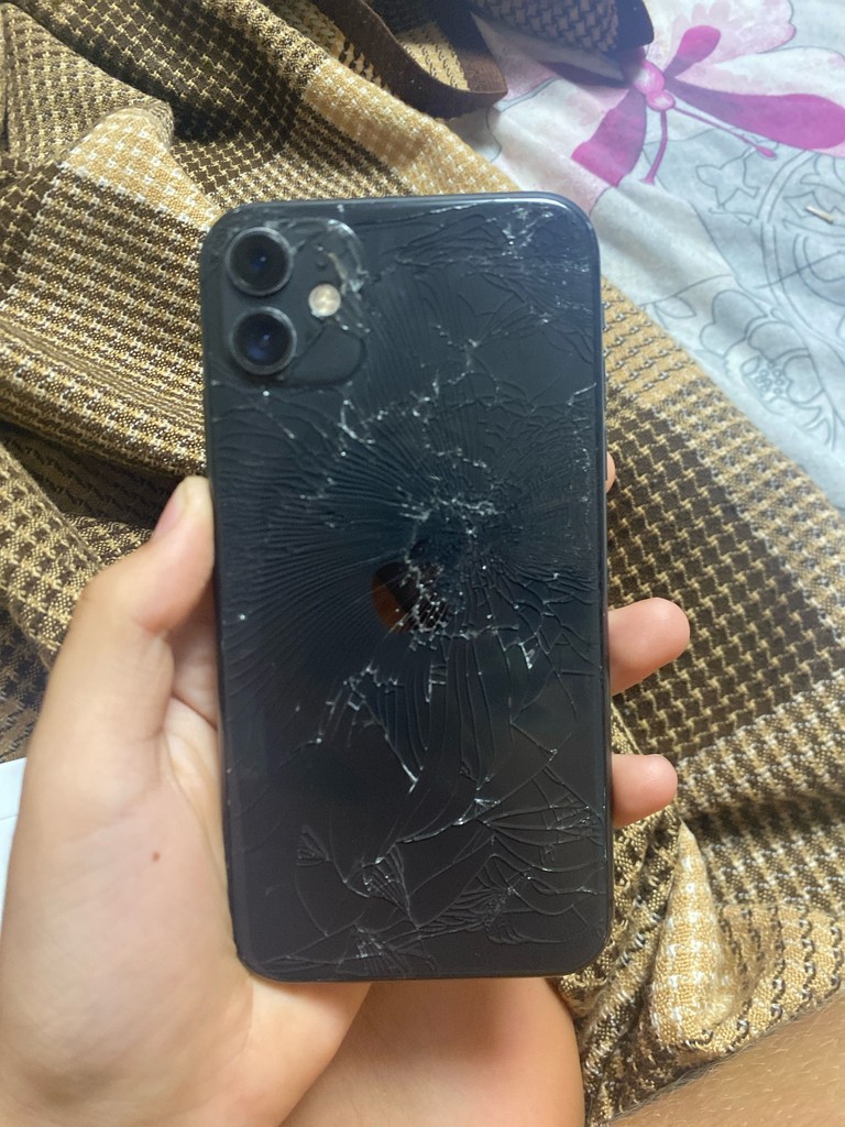 Купити Apple iPhone 11 128GB Black Slim Box (MHDH3) Б/У