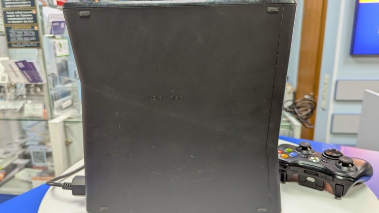 Microsoft xbox360 slim 250gb Код:01-201096399. Изображение 8