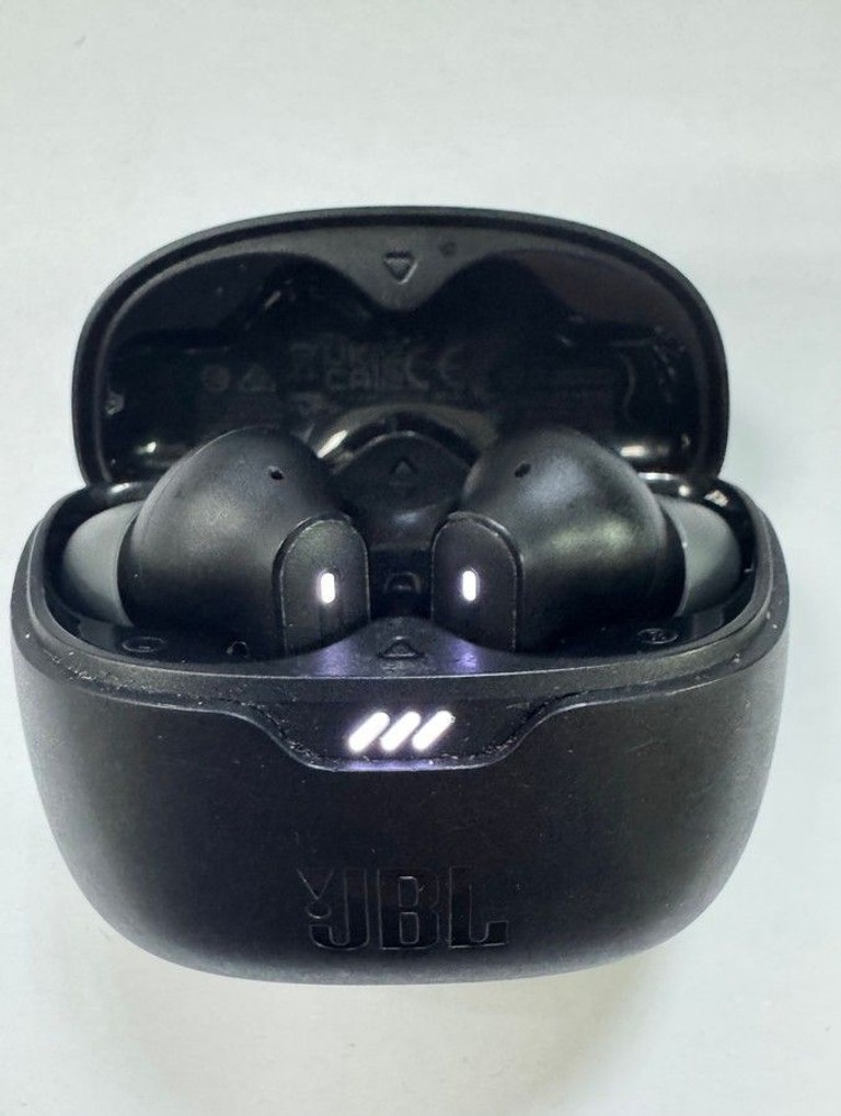 Купить Jbl tune beam Б/У