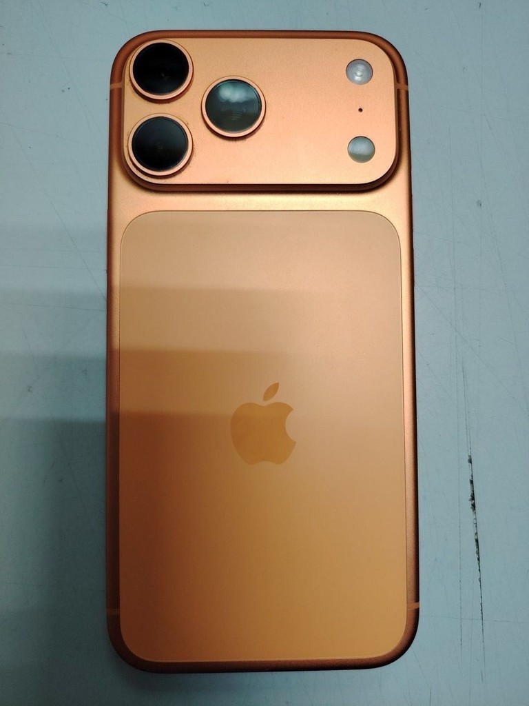 Дешево Apple iphone 17 pro max 256gb з ломбарду