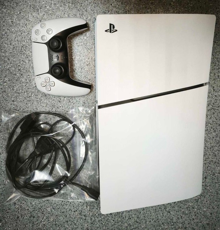 Sony PlayStation 5 Slim Digital Edition 825GB White (1000040658) Код:01-201147248. Изображение 8