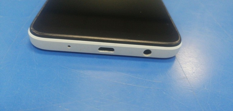 Дешиво Xiaomi Redmi A2 2/32GB Black с ломбарда