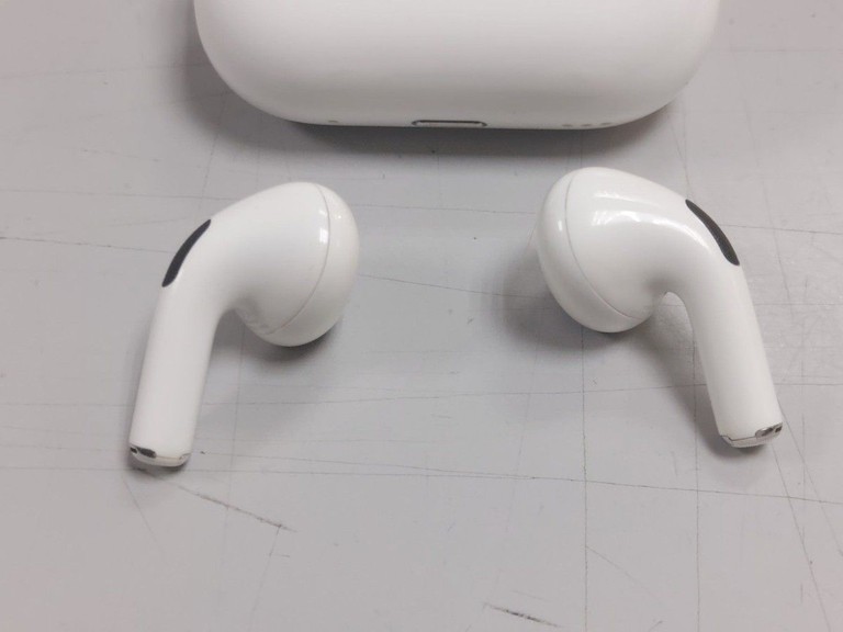 Купить Apple airpods pro 2nd generation magsafe Б/У