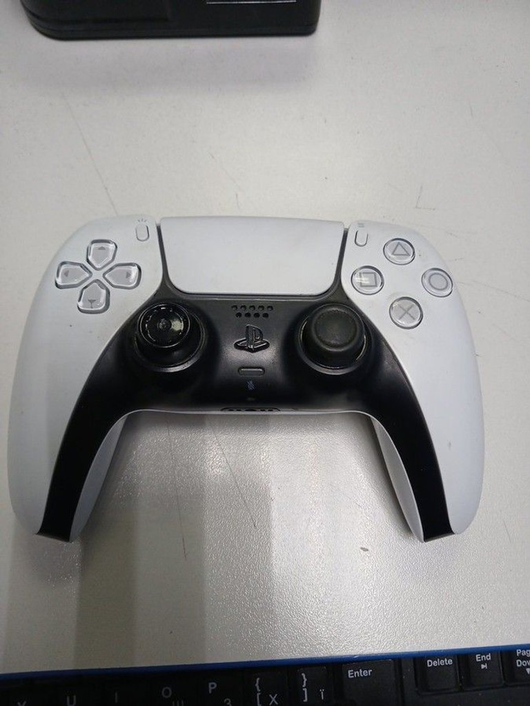 Купить Sony DualSense Black Б/У