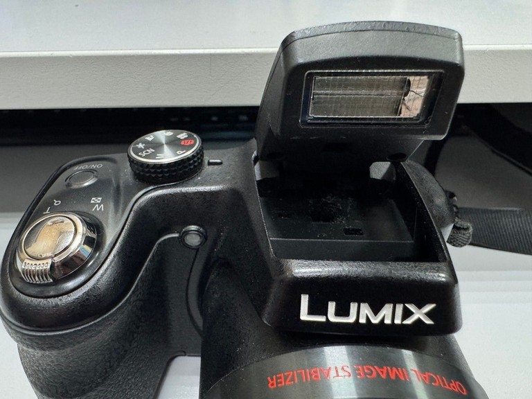 > Panasonic Lumix DMC-LZ20 | Стан як новий + сумка, батарейки, зарядка Код:01-201170721. Изображение 5