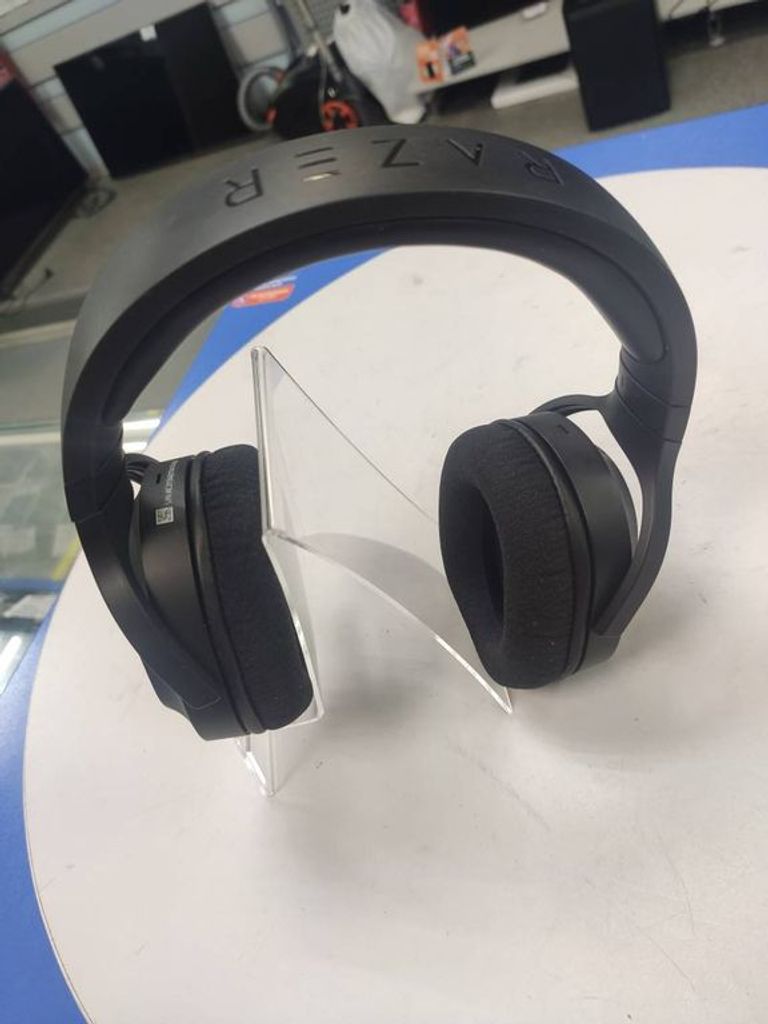 Дешево Razer barracuda x з ломбарду