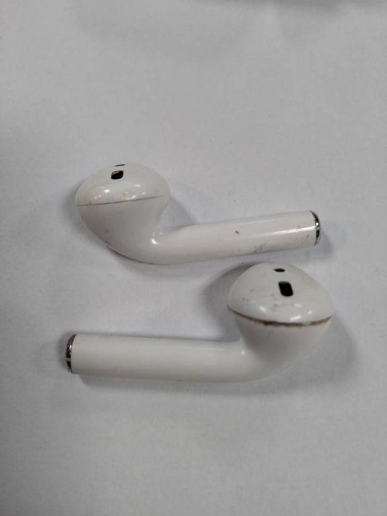 Apple airpods 2 gen a1602.a2032+a2031 2019г. Код:01-18511024. Изображение 5