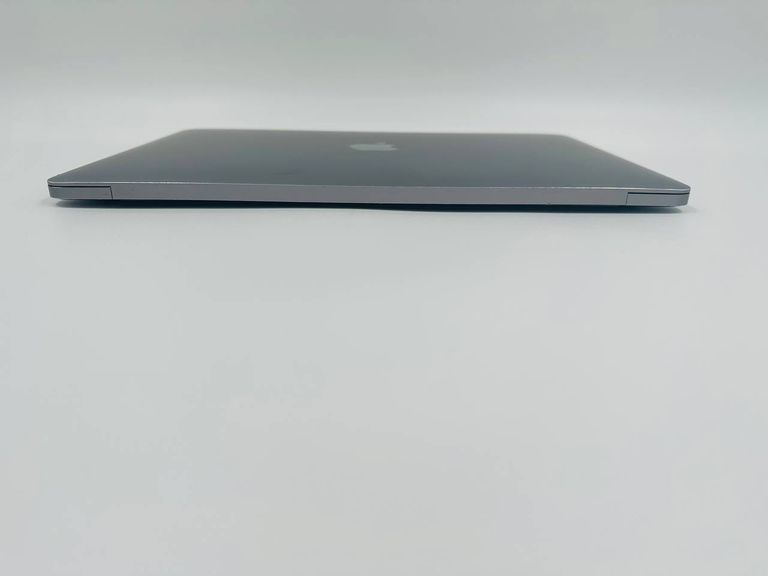 Apple MacBook Pro 13 2018 i7 16GB RAM 512GB SSD Space Grey