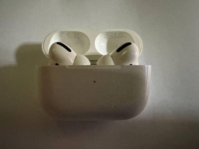 Apple AirPods Pro (MWP22)