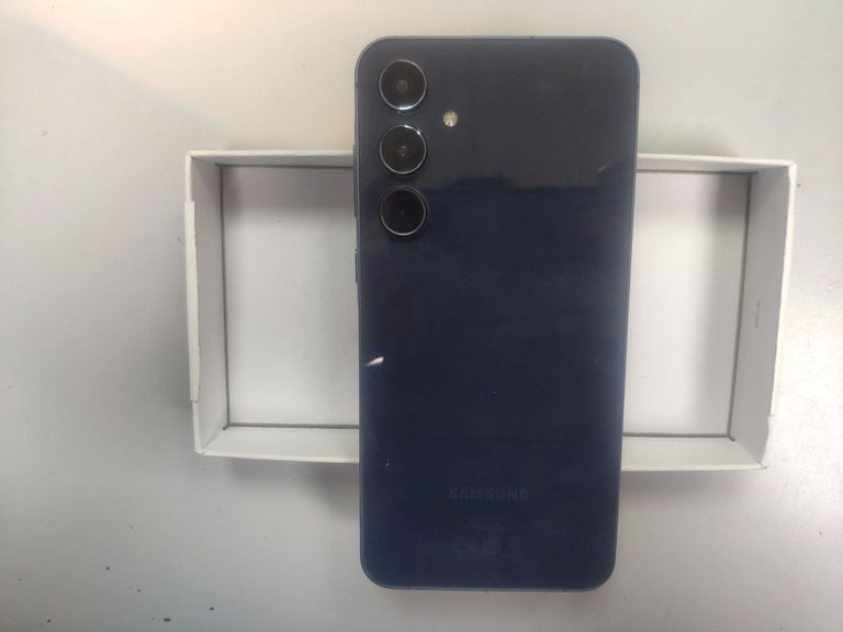 Дешево Samsung galaxy a55 5g 8/256gb з ломбарду