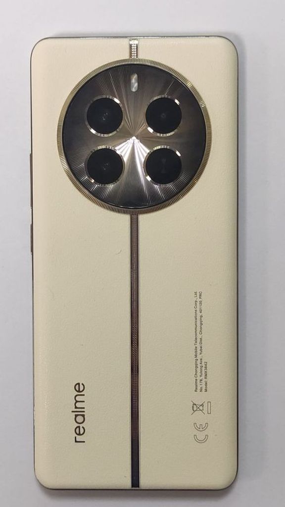 Дешево Realme 12 Pro 5G 12/256GB Navigator Beige з ломбарду