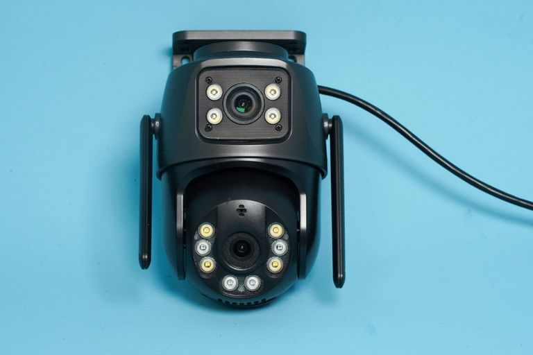 Объявление Акція! IP камера відеоспостереження RIAS SC20-L (v380Pro APP) Wi-Fi 2 об'єктива 4MP+4MP вулична з віддаленим доступом Black. Нов Б/У