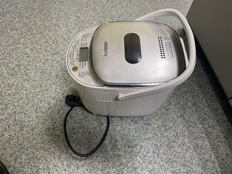 Дешево Ardesto BMG-750 з ломбарду