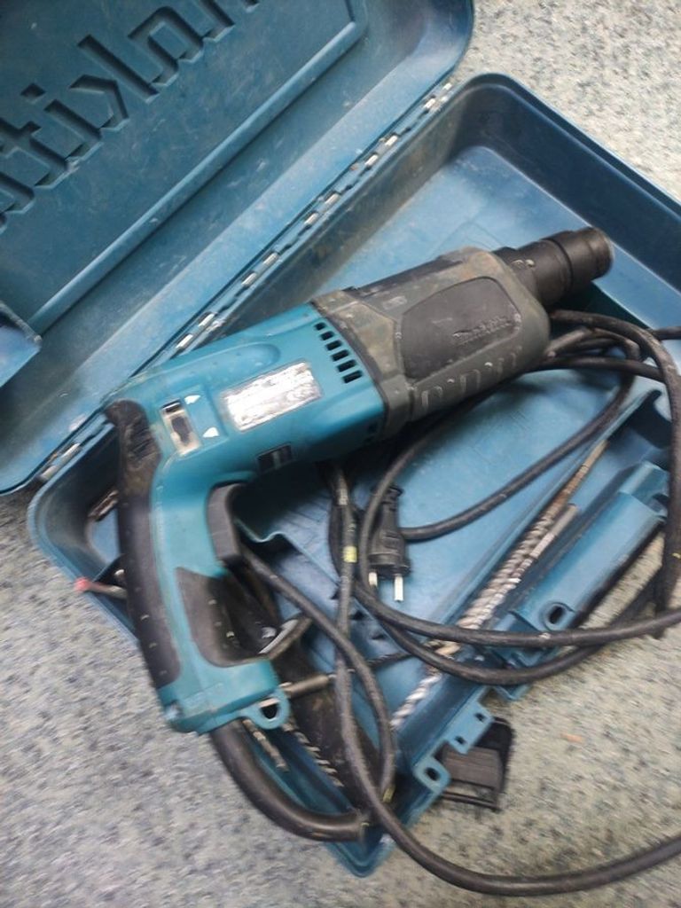 Дешиво Makita HR2470 с ломбарда