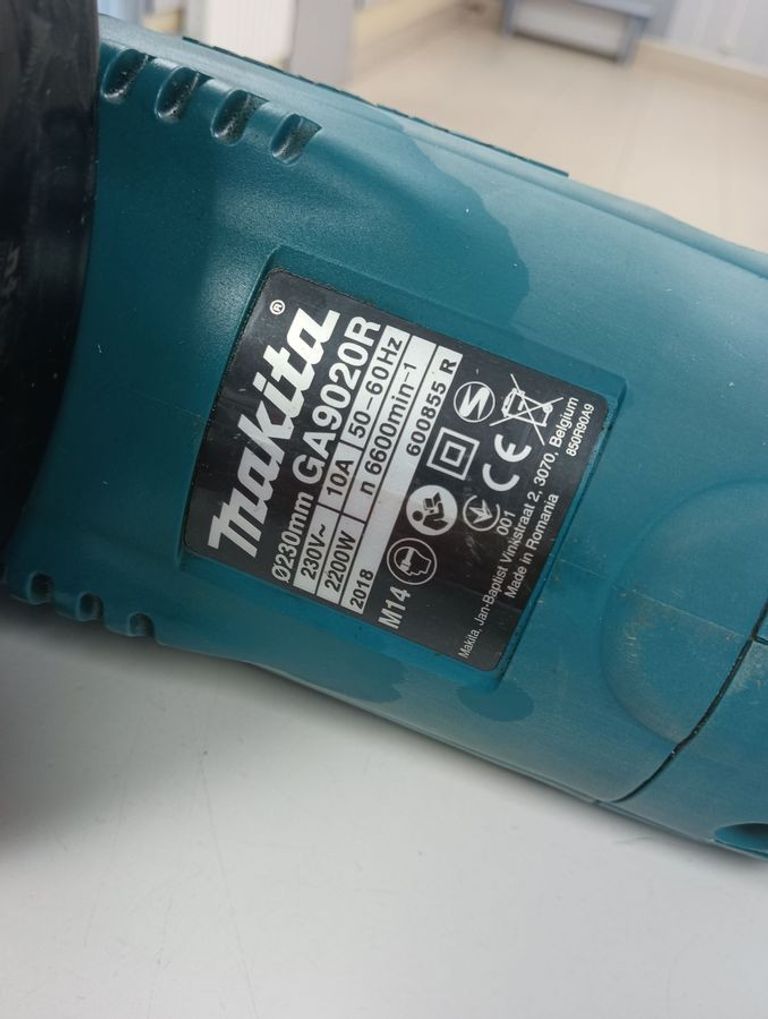 Оголошення Makita GA9020R Б/У