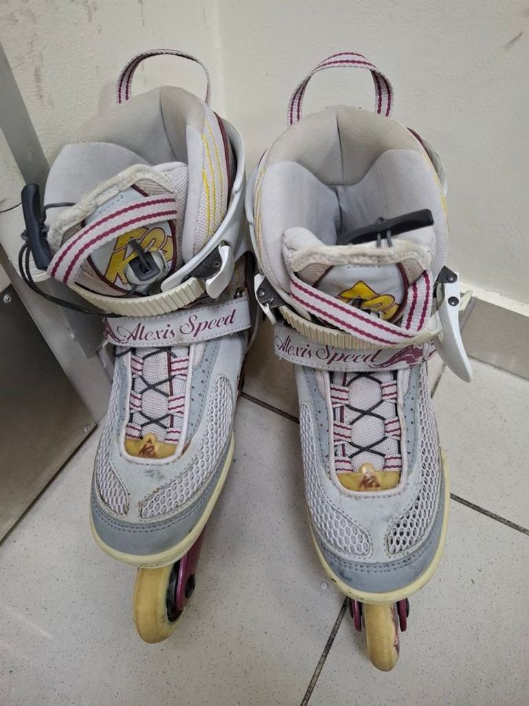 Дешиво Alexis Speed без моделі с ломбарда