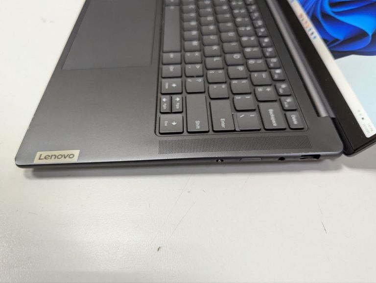 Lenovo yoga pro 7 14,5/процесор: amd ryzen 7 7840hs/3,8 ггц/озп: 32 гб/ssd: 1000гб/radeon 780m Код:01-200743668. Изображение 6