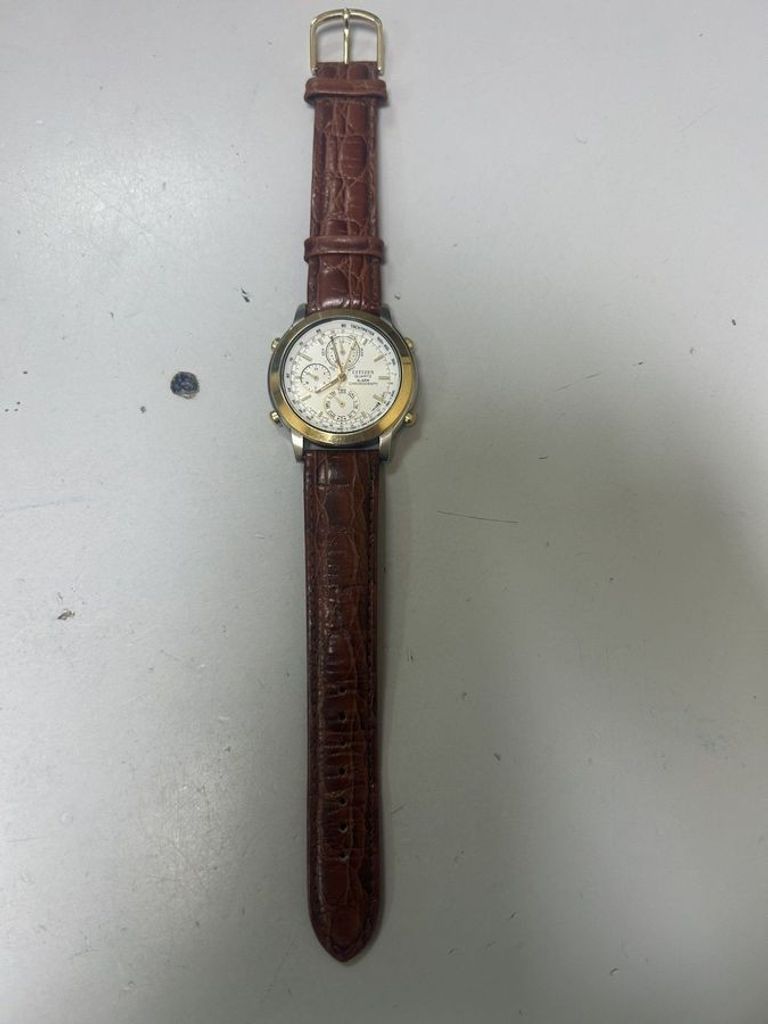 Дешево Citizen gn-4w-s eco-drive з ломбарду