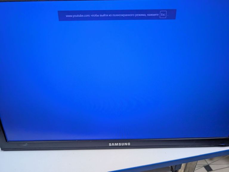 Дешиво Samsung e2220n с ломбарда