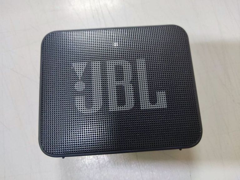 Купить Jbl GO Essential Blue (JBLGOESBLU) Б/У