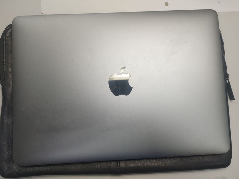 Apple macbook a1534 12" core m 1,1ghz/ram8gb/ssd256gb/intel hd graphics 5300 Код:01-200778253. Изображение 9