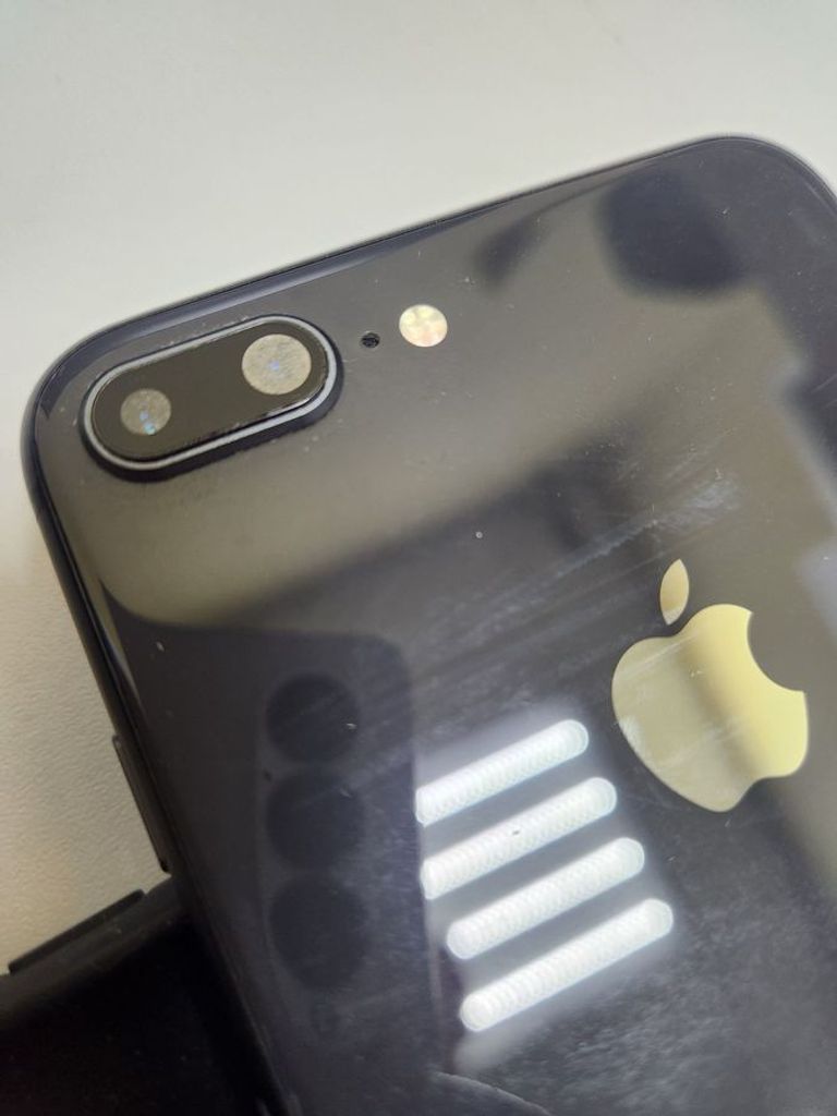 Apple iphone 8 plus 64gb Код:01-200790058. Изображение 7